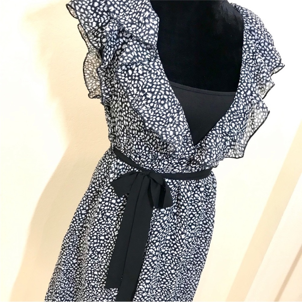 PRETTY SASH DRESS - Picture 8 of 10